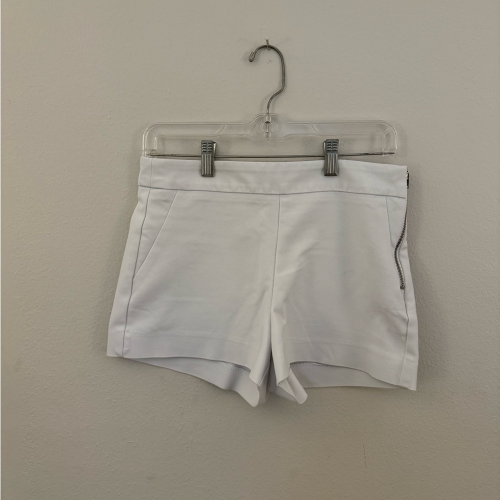 Saks Fifth Avenue White Women's Shorts